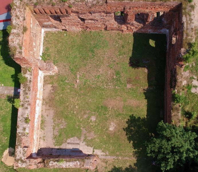 Zamek Radzikowskich w Radzikach Dużych, Poland
